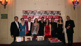 Davide Perrone, Fanny Crouet, Adam Barro, Julia Knecht, Antoine de Grolée, Hildegarde Fesneau, Roger Jédikian, Iris Torossian, Pierre Bedrossian